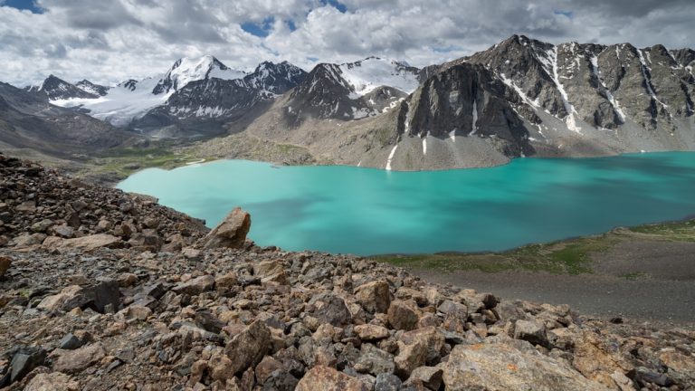 Eco-Friendly Outdoor Adventures: Exploring Nature Responsibly